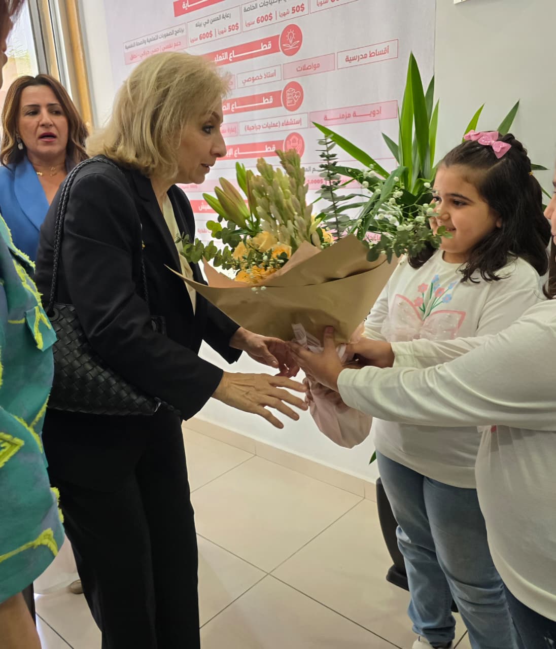 السّفيرة سحر بعاصيري سلام زارت مبنى جمعية "أهلنا" في الهلاليّة وتفقّدت مركز الدّعم النّفسي