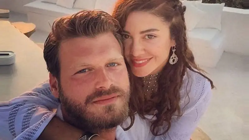 قصة حب على المحك.. حقيقة انفصال كيفانش تاتليتوغ وباشاك ديزر