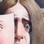 المجتمع الزائف ..ضياع الجوهر في عصر المظاهر!