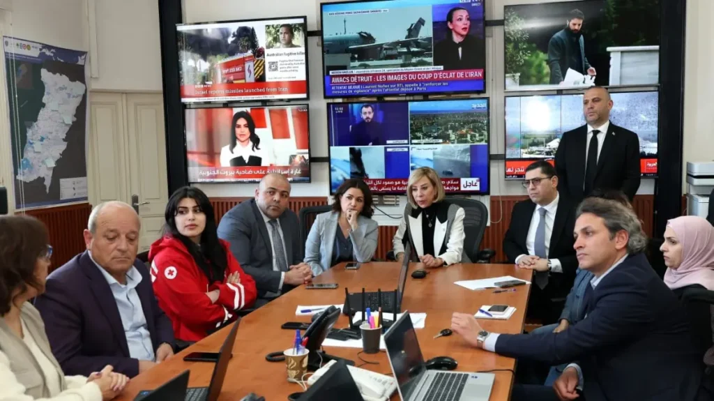 اللبنانية الأولى زارت سرايا بعبدا والصليب الأحمر في الحازمية للاطلاع على مهام إغاثة بالنازحين