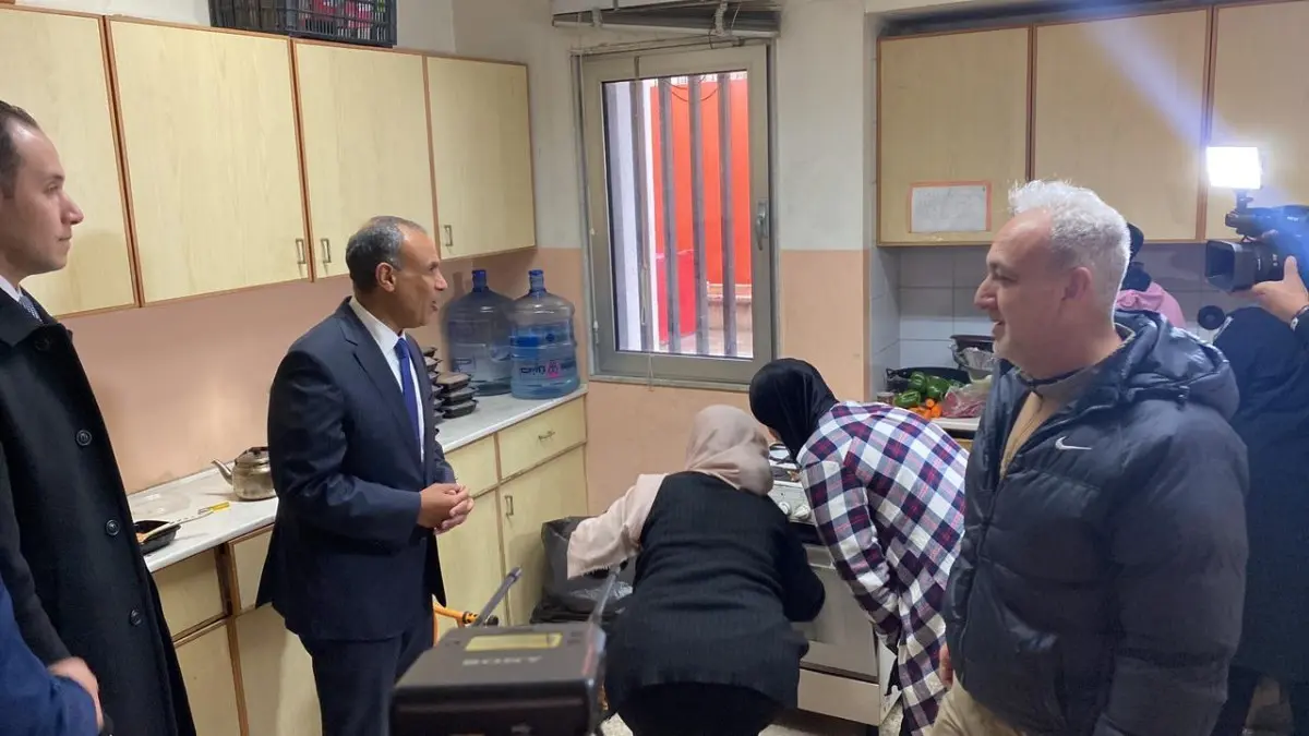 عبد العاطي زار مراكز إيواء في الجناح: التوجيهات واضحة بالاستجابة لأي طلبات انسانية من الاشقاء في لبنان