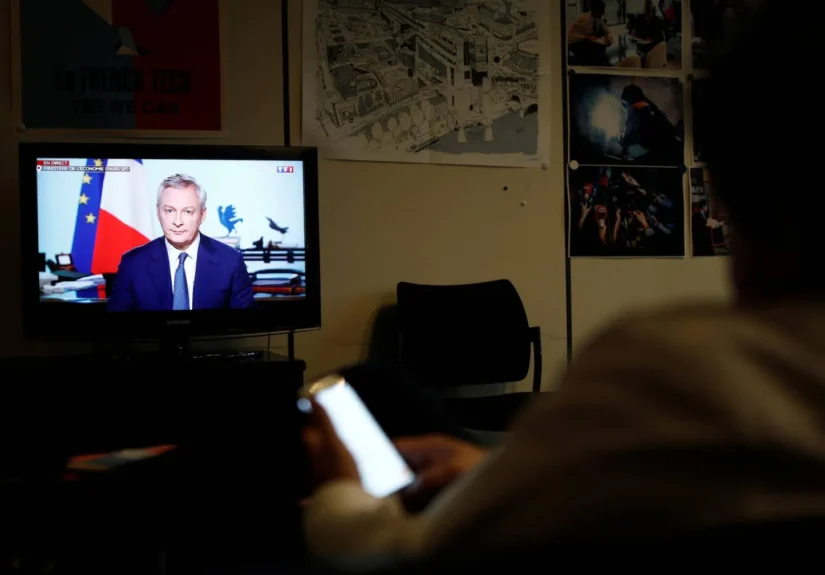 DFB99A22-5200-4EF4-81E3-317FB1E9379E