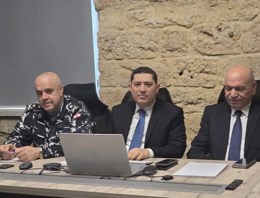 محافظ جبل لبنان ترأس اجتماعا لمجلس الأمن الفرعي: أهمية تضافر الجهود لاجتياز هذه المرحلة الدقيقة