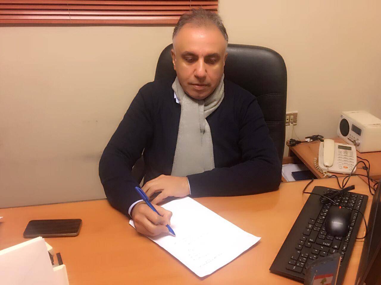 من الحرف إلى الشتيمة.. ضاع الحوار بين اللبنانيين