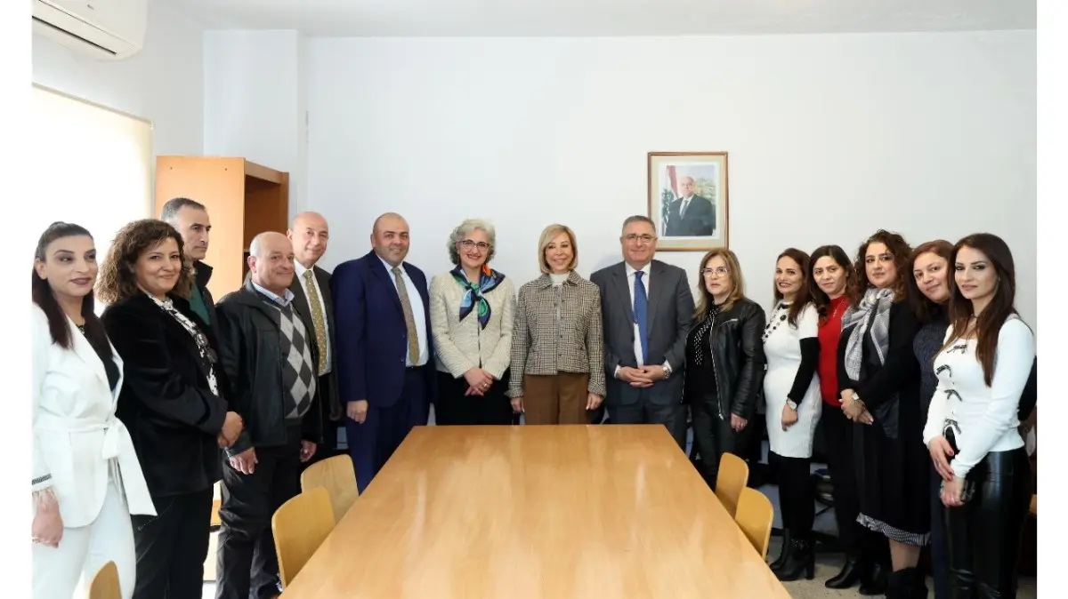 اللبنانية الأولى جالت على “كاريتاس” والمنطقة التربوية في بعبدا: لتخطي المرحلة بالتعاضد والمحبة ولبنان سينهض من جديد وابناؤه سيبقون محافظين على العيش معا