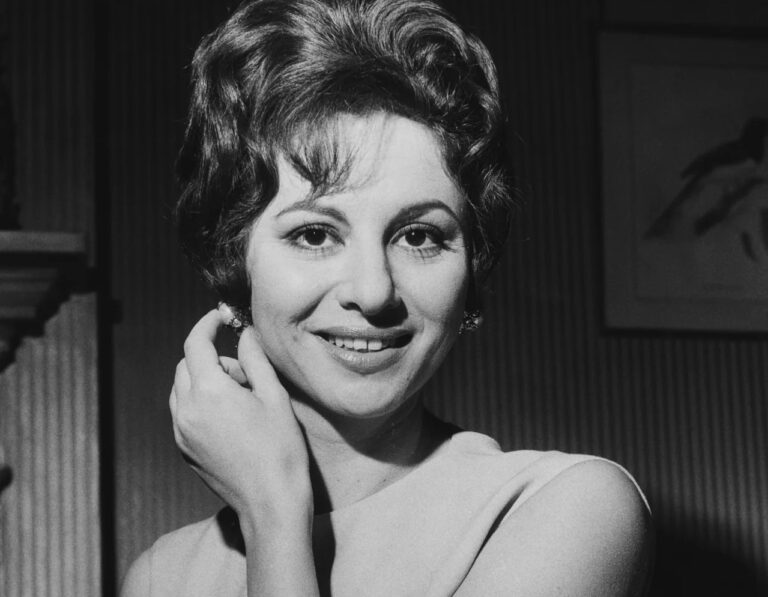 5B04B60F-69E4-45D7-959E-8717E9658D39