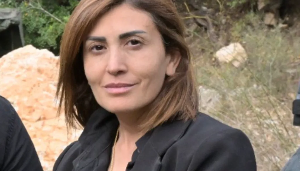 استشهاد الصحافية آمال خليل في الغارة التي استهدفتها في الطيري جنوبي لبنان