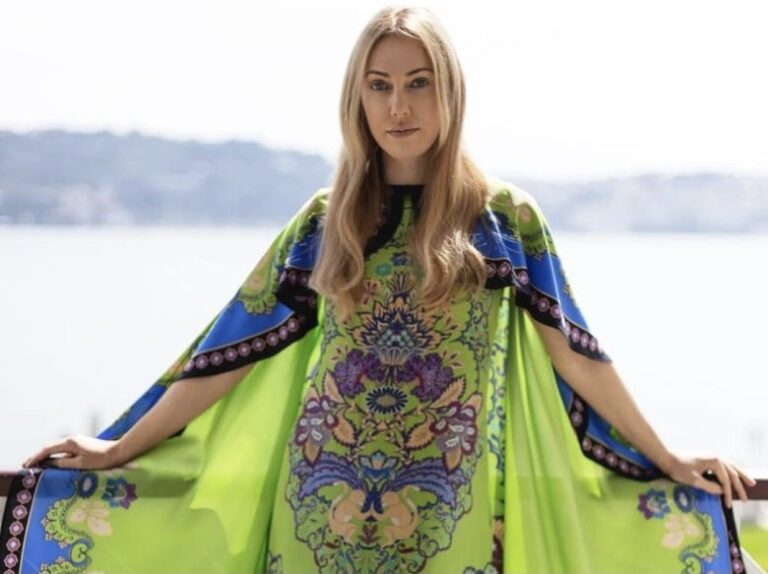 DFD72832-5702-478D-9042-B7F2FFF31E24