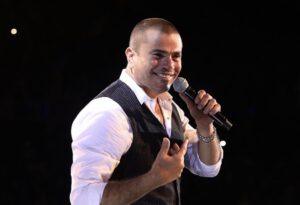 بعد إعلان اسعار التذاكر ..حفل عمرو دياب المرتقب يثير موجة جدل واسعة في مصر
