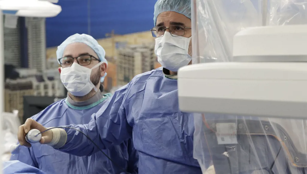 رغم كل الأزمات.. الطب اللبناني يثبت ريادته بإنجاز هو الأول من نوعه إقليمياً