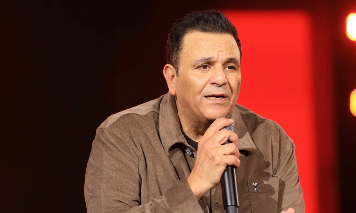 انفصل عن أم أولاده بعد 32 عاماً.. من هي زوجة محمد فؤاد الجديدة؟