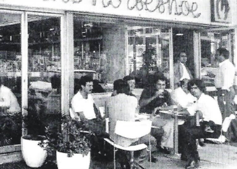 مقاهي بيروت… مرافئ الذاكرة في زمن الانهيار