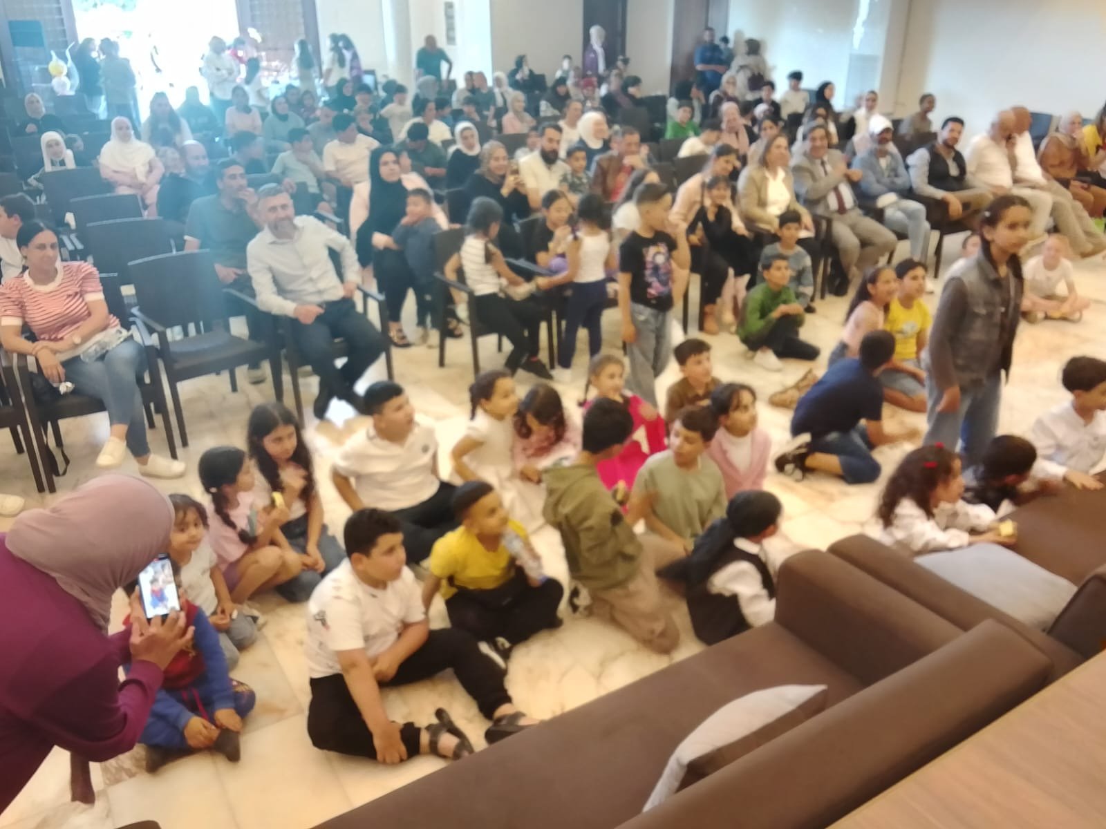 تحت شعار “ابتسامة أطفالنا تكفينا”.. تجمع شباب داريا يقيم مهرجان الطفولة بمشاركة أكثر من 500 طفل