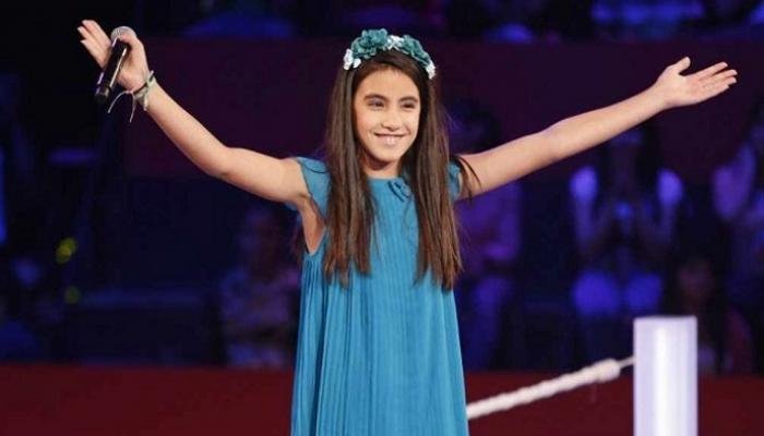 لين حايك خلال مشاركتها في The Voice Kids